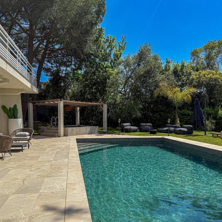 Villa Sarah - Luxury Villa Near Cannes 10 Suites - Villa - 2