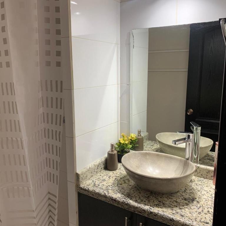 Elegante Apto 2BR - Sector La Colón - Business & Family Ready - Apartamento de 2 dormitorios - 3