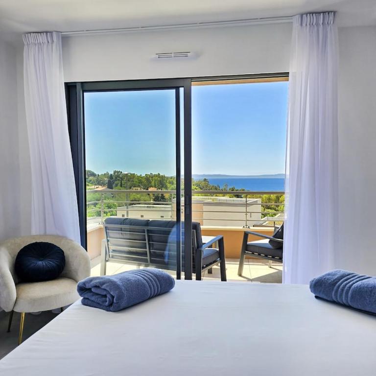 Villa Saphir - Sea view, private pool, 3 suites - Villa Deluxe - 50