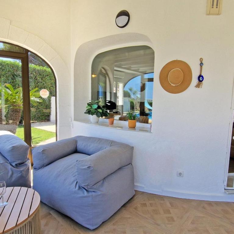 Villa Charlie - Six-Bedroom Villa - 31