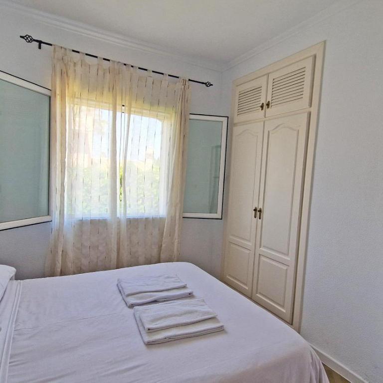 Villa Charlie - Six-Bedroom Villa - 33
