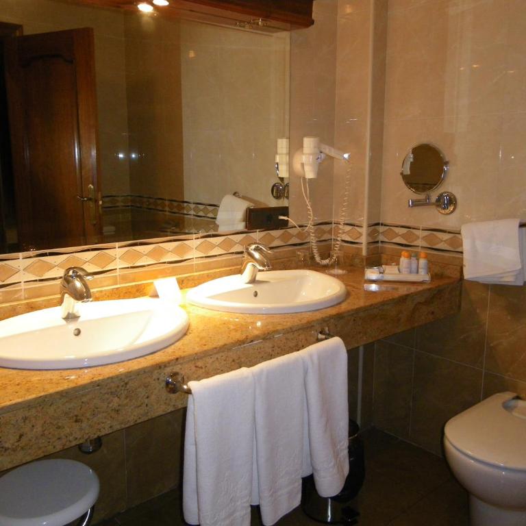 Hotel Ele Puente Romano de Salamanca - Habitación Triple - 1