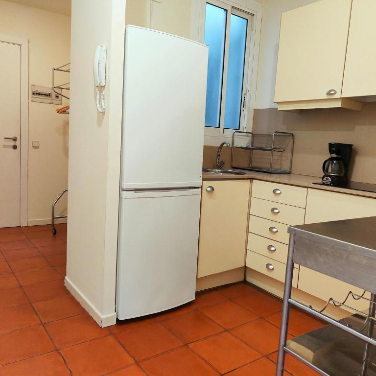 RL Spacious 2-Bed Apt on La Rambla. Wifi Central - Apartamento - 10