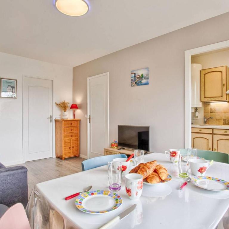 castel, cabourg, 2 chambres avec balcon - Appartement 2 Chambres avec Balcon - 1