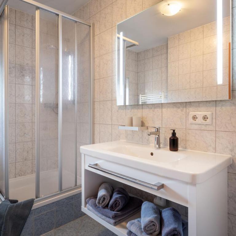 Ferienwohnungen Luxner - Deluxe Apartment mit 3 Schlafzimmern - 14
