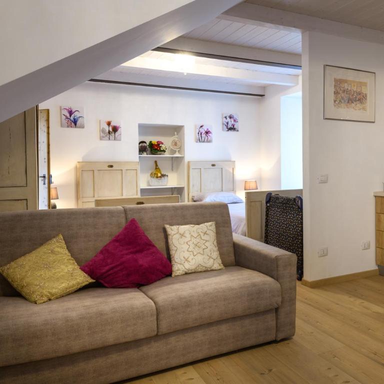 Casa Vacanza Nonna Pia I & III in "Piazza Basilica" - Estudio con cama extragrande y sofá cama - 1