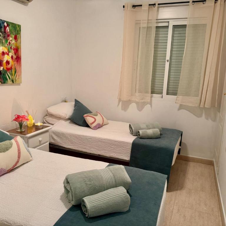 3 Bed Villa Sleeps 6 -Shared Pool -Private Terrace - Doppelzimmer mit Parkblick - 12