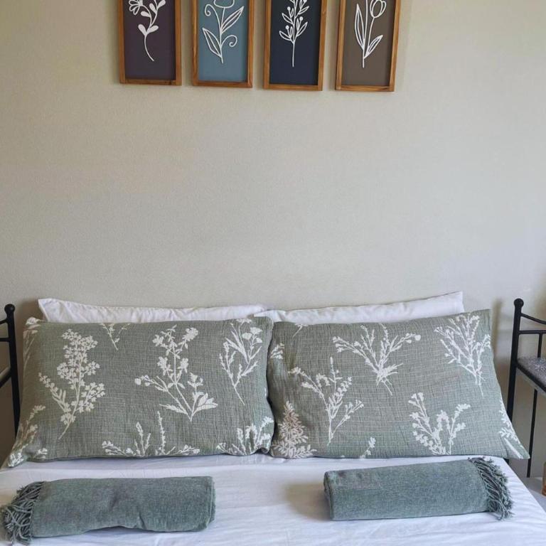 3 Bed Villa Sleeps 6 -Shared Pool -Private Terrace - Doppelzimmer mit Parkblick - 11