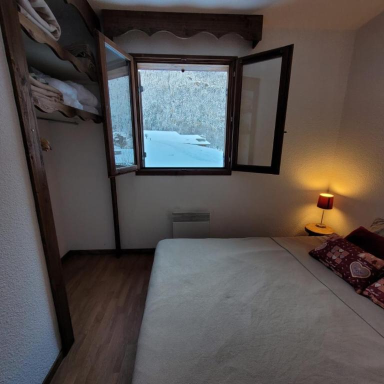 Hôte Altitude - Appartement 2 Chambres avec Terrasse - 12