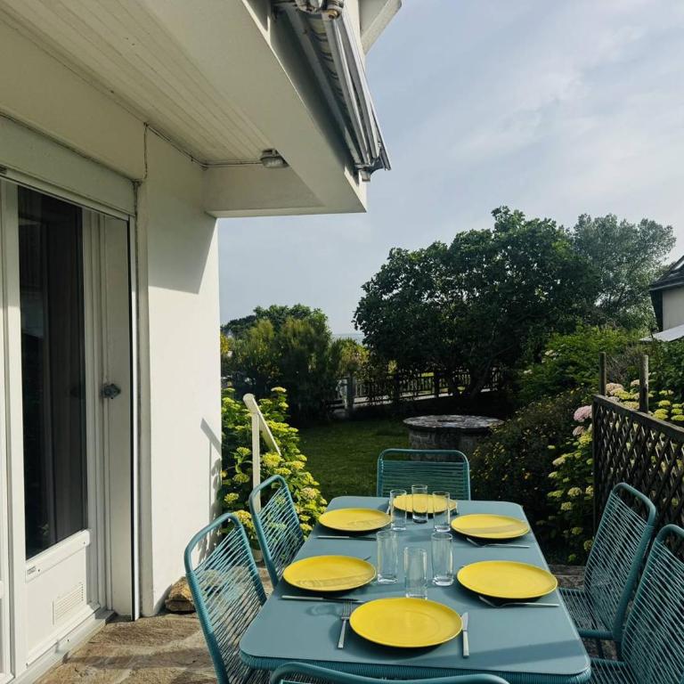 Maison de charme, au calme, 2min à pied plage - Three-Bedroom Home - 3