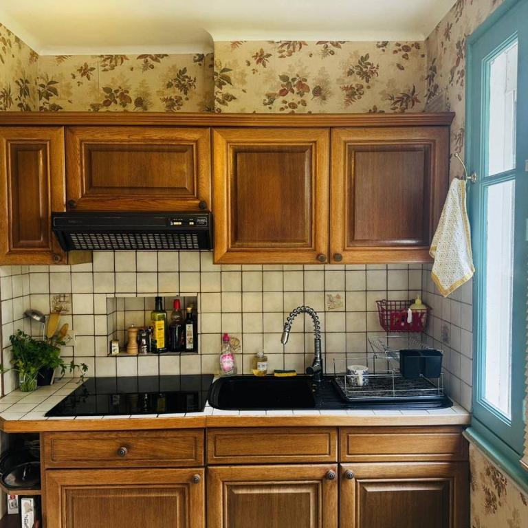 Maison de charme, au calme, 2min à pied plage - Three-Bedroom Home - 12