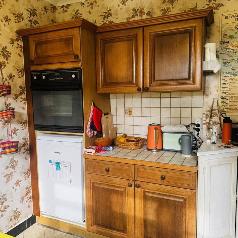 Maison de charme, au calme, 2min à pied plage - Three-Bedroom Home - 13