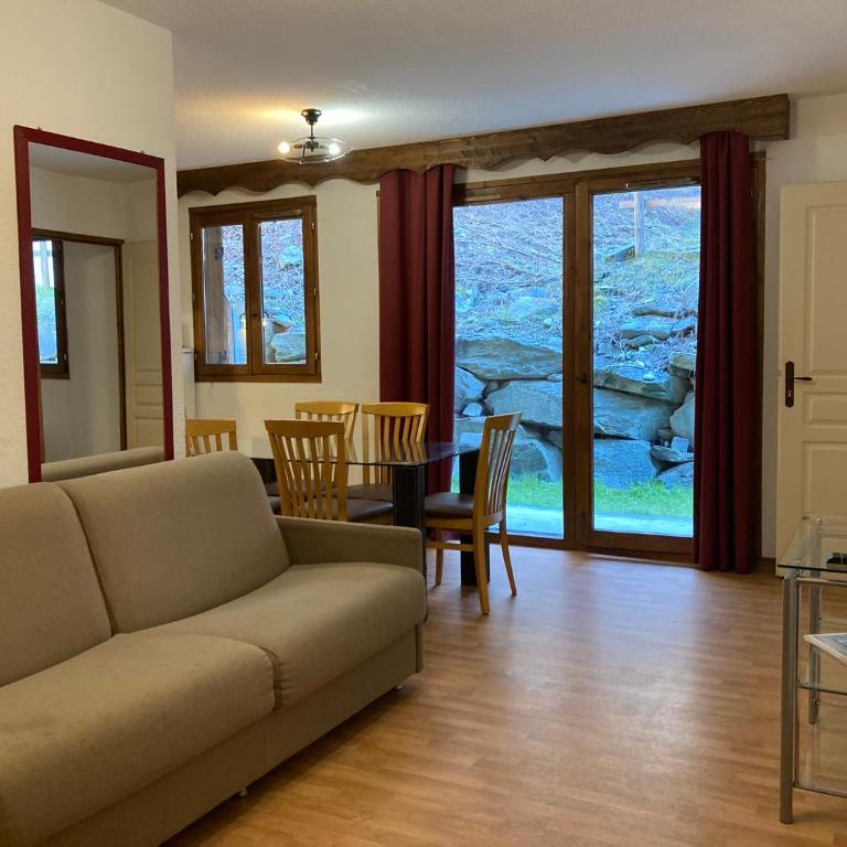 Hôte Altitude - Appartement 2 Chambres avec Terrasse - 30