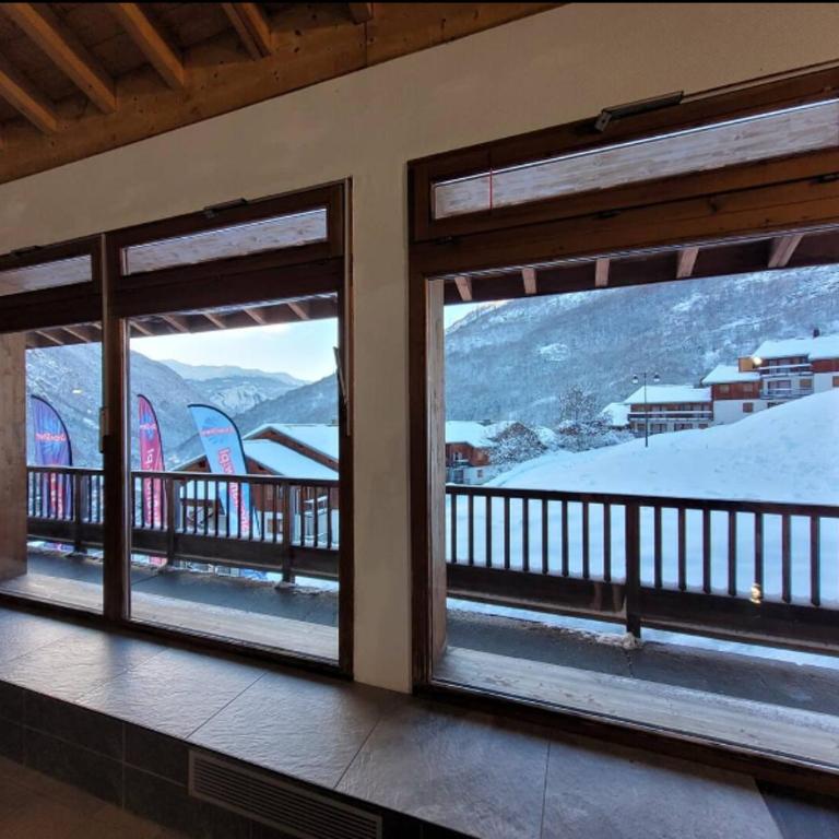 Hôte Altitude - Appartement 2 Chambres avec Terrasse - 57