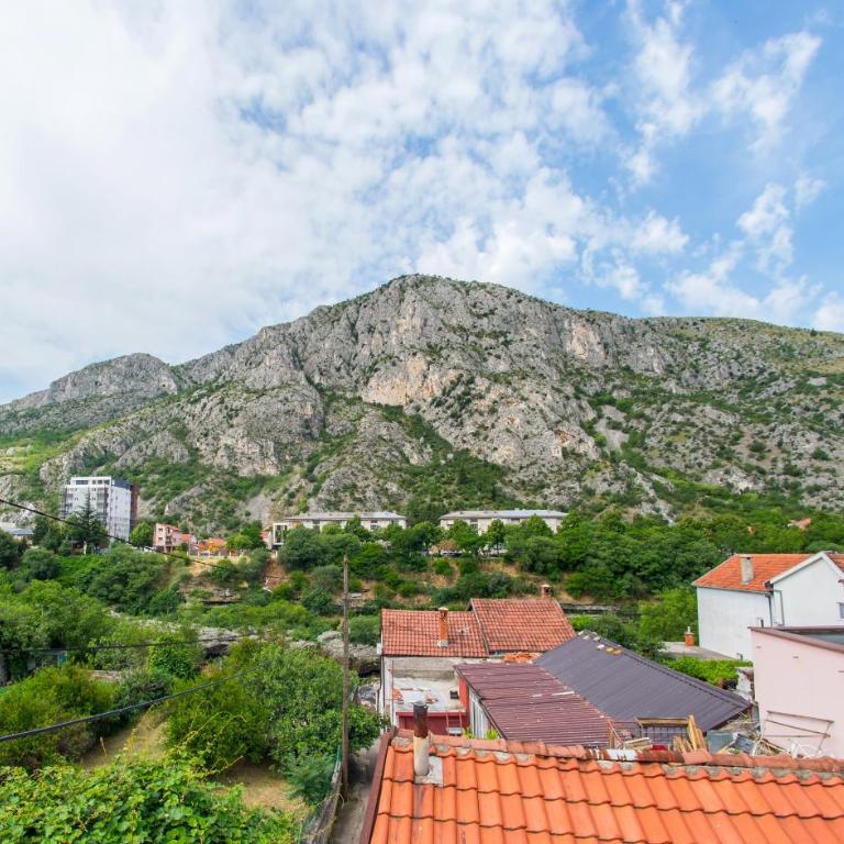 Amara Near Old Bridge - Kuća sa 4 Spavaće Sobe - 13