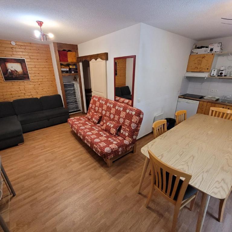 Hôte Altitude - Appartement 2 Chambres avec Terrasse - 76