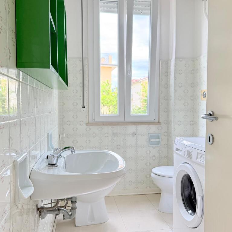 M059 - Marcelli, trilocale in centro a pochi passi dal mare - Two-Bedroom Apartment - 8