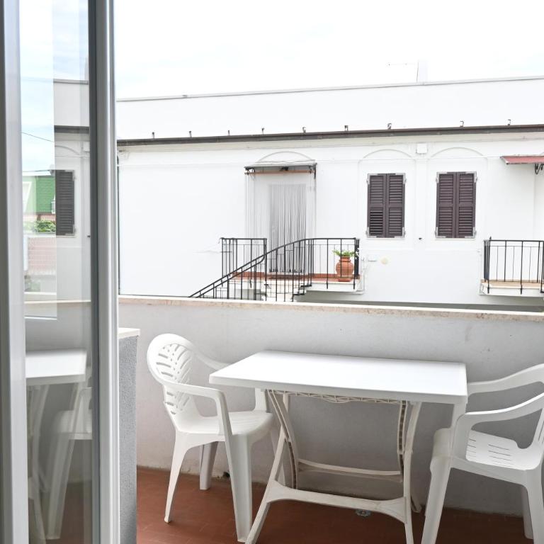 M059 - Marcelli, trilocale in centro a pochi passi dal mare - Two-Bedroom Apartment - 14