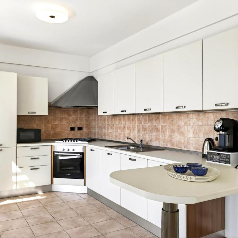 Apartment in Villa Vera Torri del Benaco - Villa con 2 Camere da Letto - 3