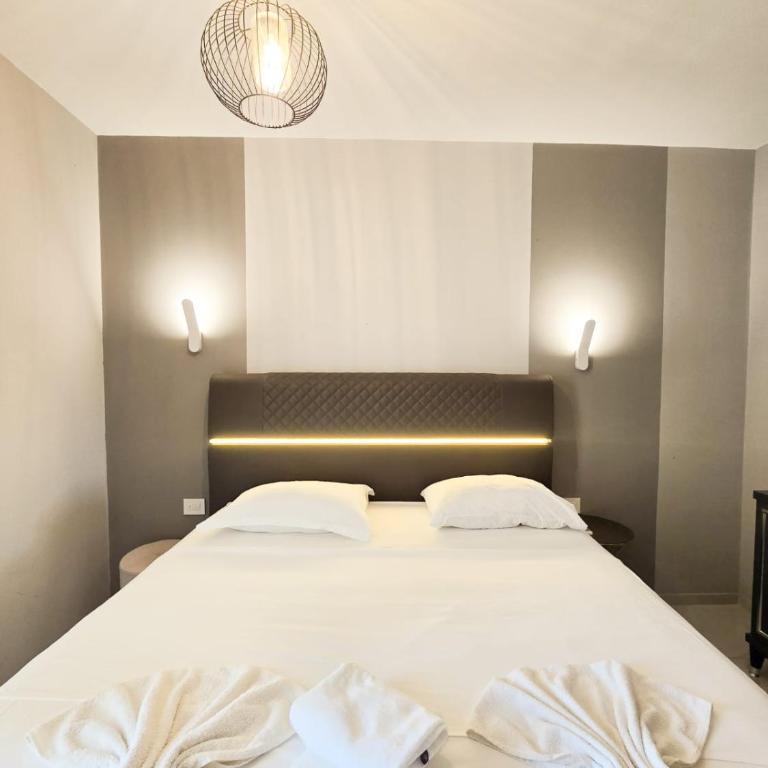 Lungomare Residences - Two-Bedroom Apartment - 5