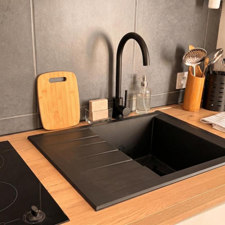 Studio lumineux - Halles Cœur de Maine - One-Bedroom Apartment - 8