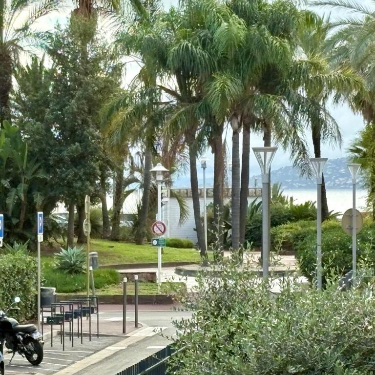 Appartement centrale à 100 m des plages Rue de Provence - Appartamento - 6