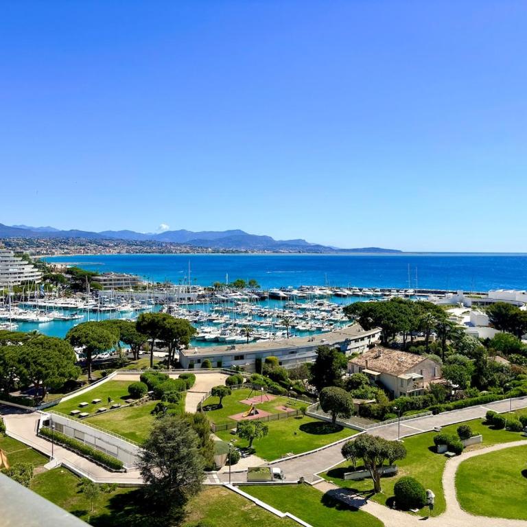 Le Marina 8 - One-Bedroom Apartment - 4