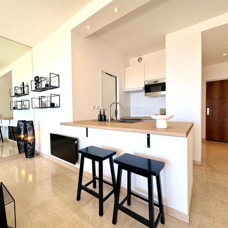 Le Marina 8 - One-Bedroom Apartment - 9