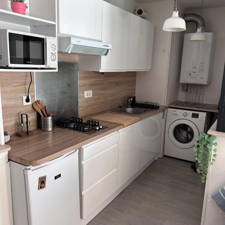 Studio lumineux avec piscine, terrasse et parking privé - Appartement 2 Chambres - 2
