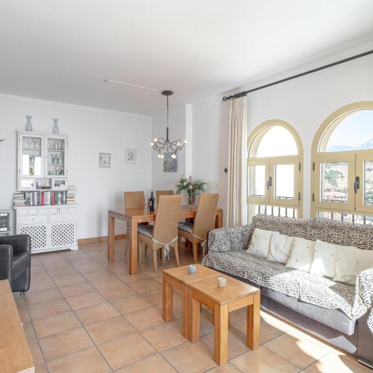 Tamango Hill Alcazaba B Casasol - Two-Bedroom Apartment with Sea View - 4