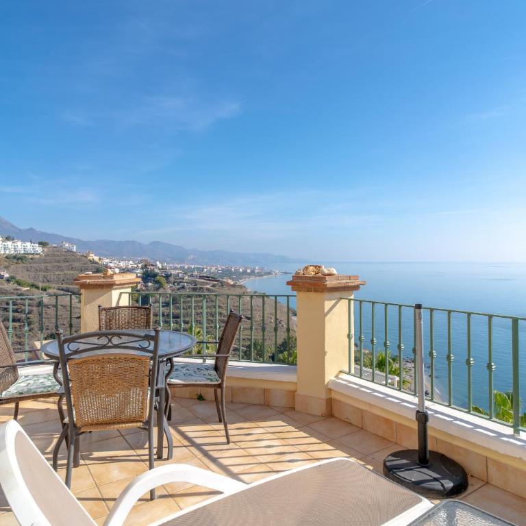 Tamango Hill Alcazaba B Casasol - Two-Bedroom Apartment with Sea View - 8