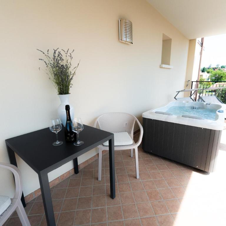 Spa Hotel Splendid Sole - Suite King con Vasca Idromassaggio - 7