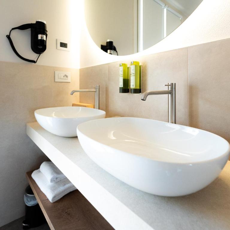 Spa Hotel Splendid Sole - Suite King con Vasca Idromassaggio - 8