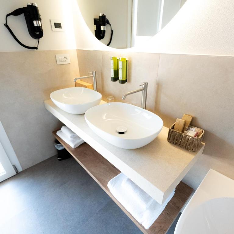 Spa Hotel Splendid Sole - Suite King con Vasca Idromassaggio - 12