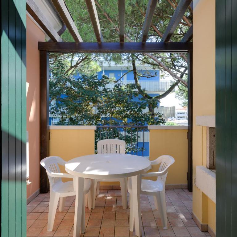 Villaggio CAMPIELLO DEL SOLE - One-Bedroom Standard Apartment - 2