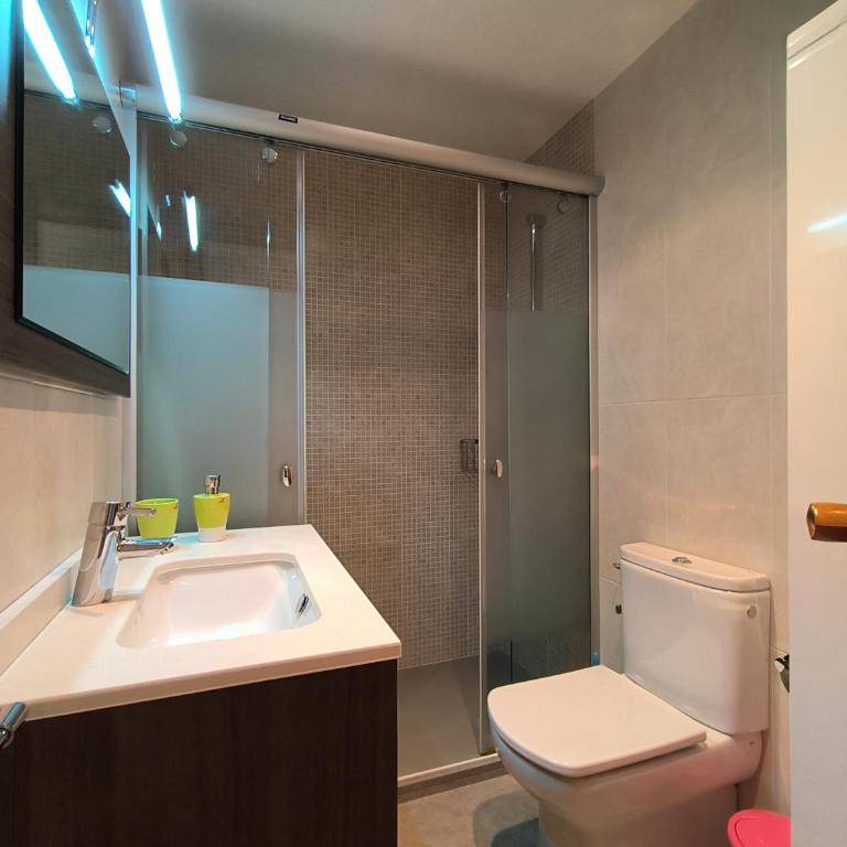Apartament Maritim - Apartamento de 3 dormitorios con vistas al mar - 10