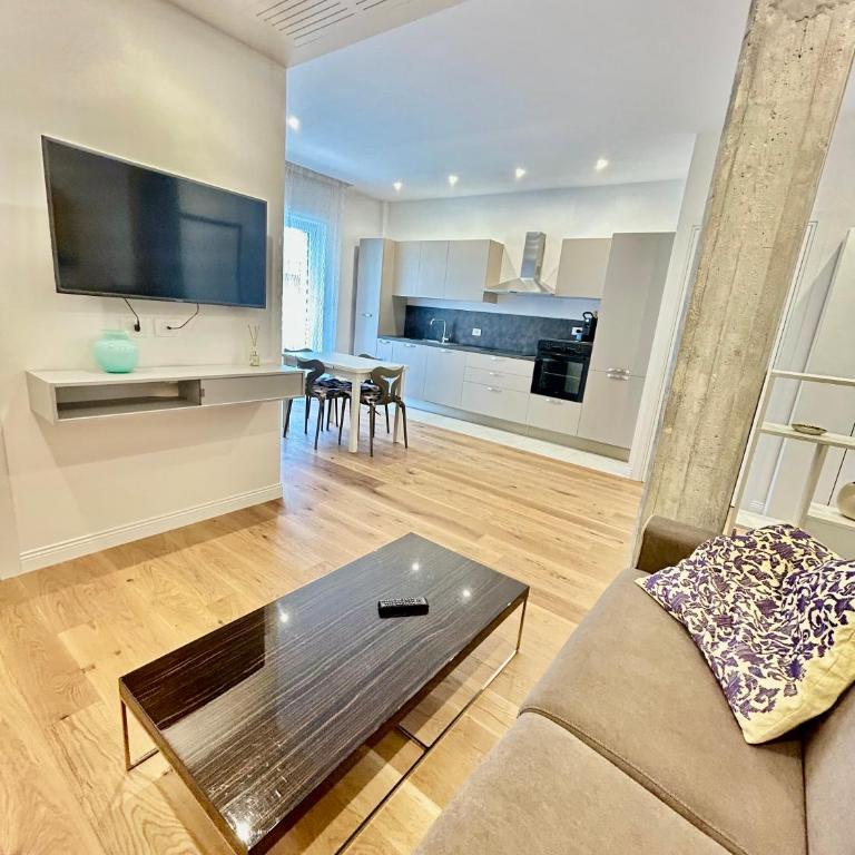Homeclass Luxury - Appartamento con 2 Camere da Letto - 2
