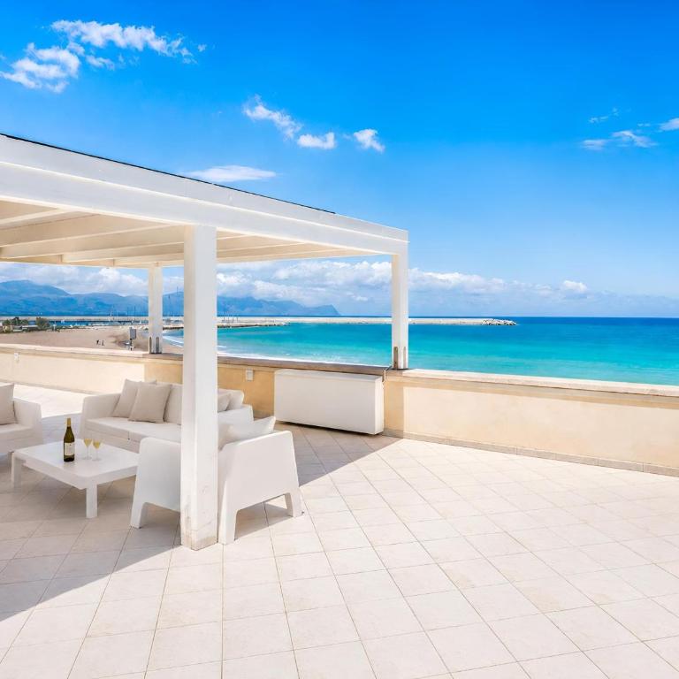 Villa La Battigia con piscina privata, fronte mare - Villa Deluxe - 4