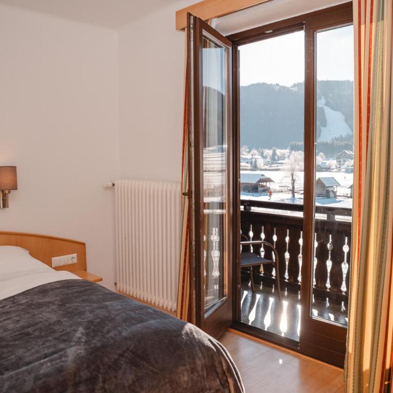 Hotel Lipeter & Bergheimat - Doppelzimmer mit Balkon und Seeblick - 10