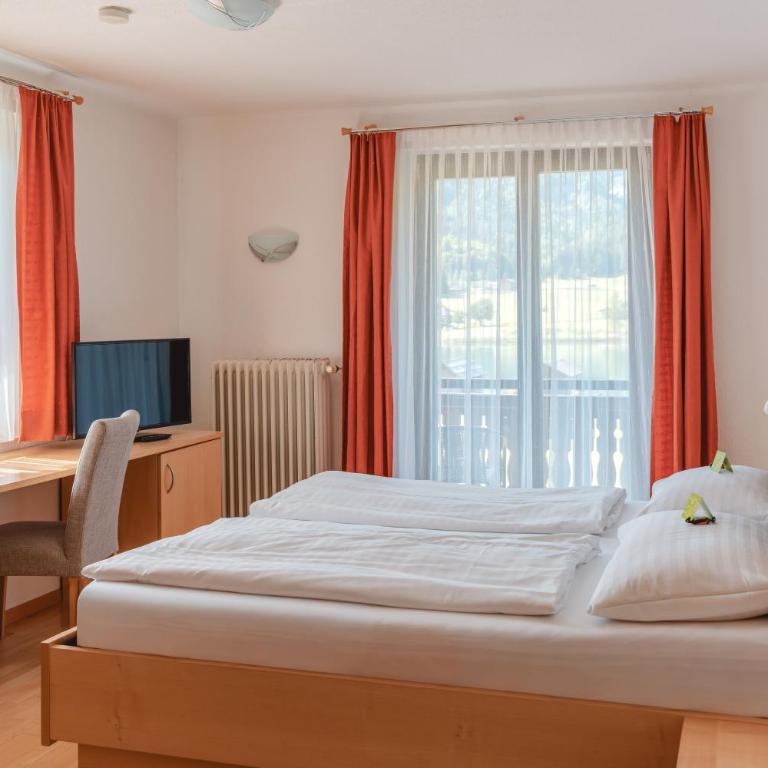 Hotel Lipeter & Bergheimat - Doppelzimmer mit Seeblick - 4