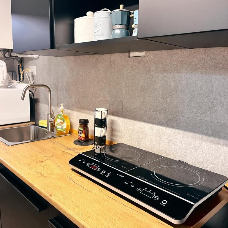 Cozy & Complete - 20 min walk from Como Lake - One-Bedroom Apartment - 3