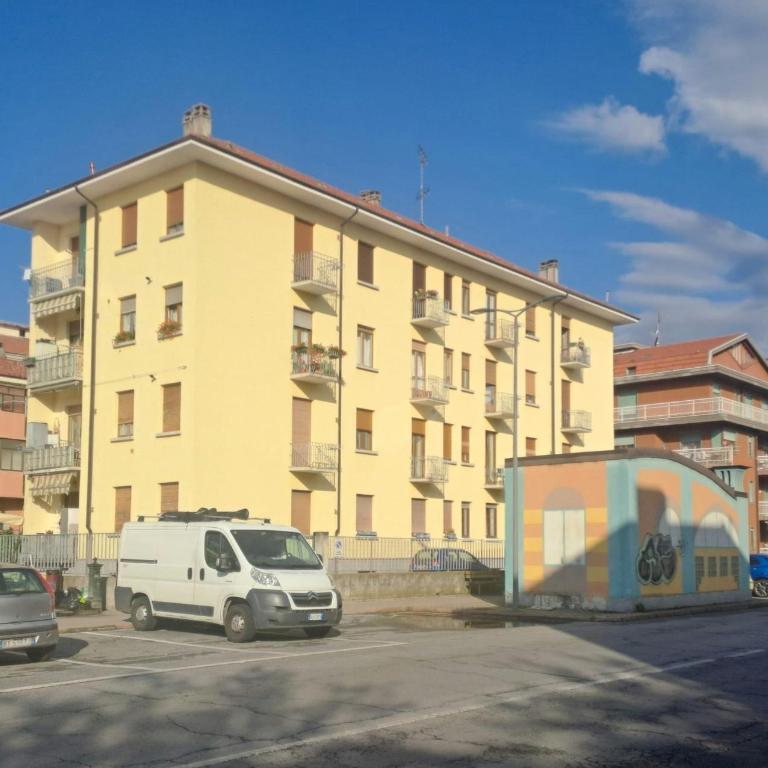 Toska's home - Two-Bedroom House - 17