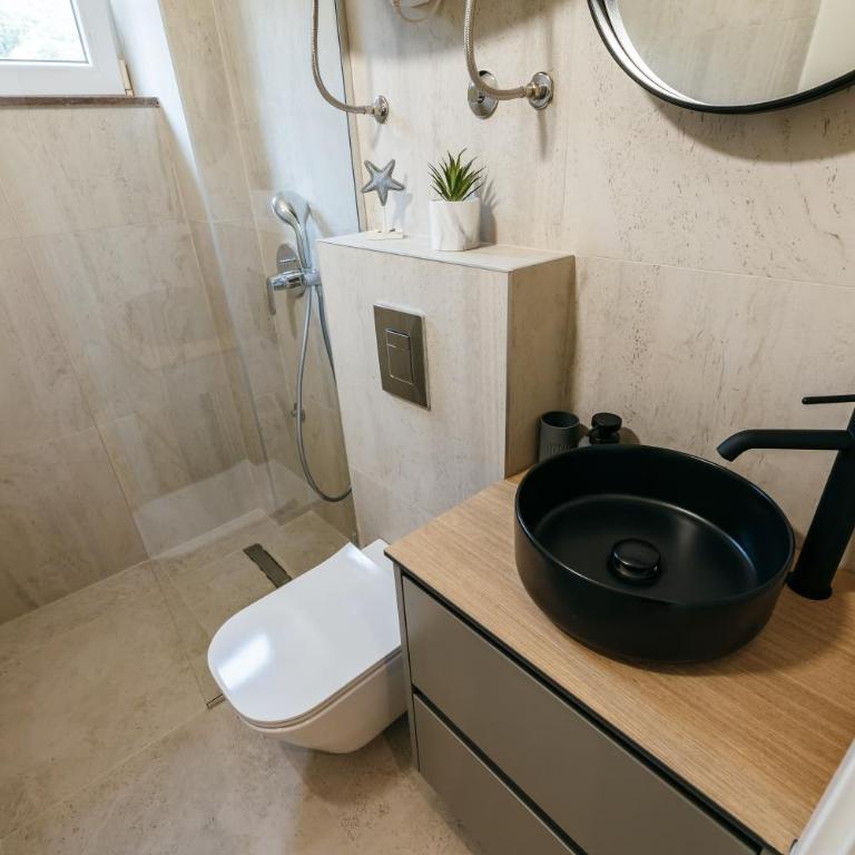 Apartments KinGs - Apartman s 1 Spavaćom Sobom i Balkonom - 7