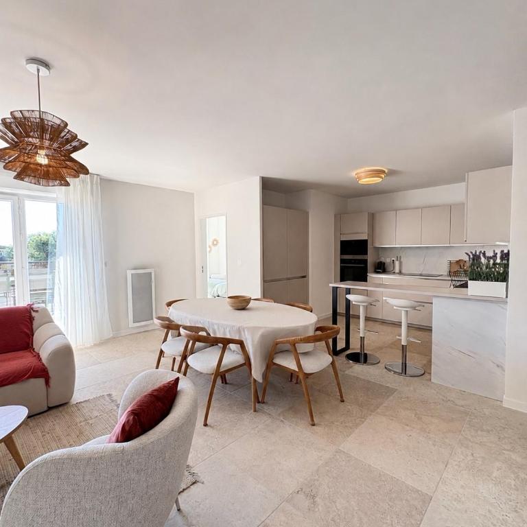 82m2 apartment 6 people terrace air conditioning parking - Two-Bedroom Apartment - 9