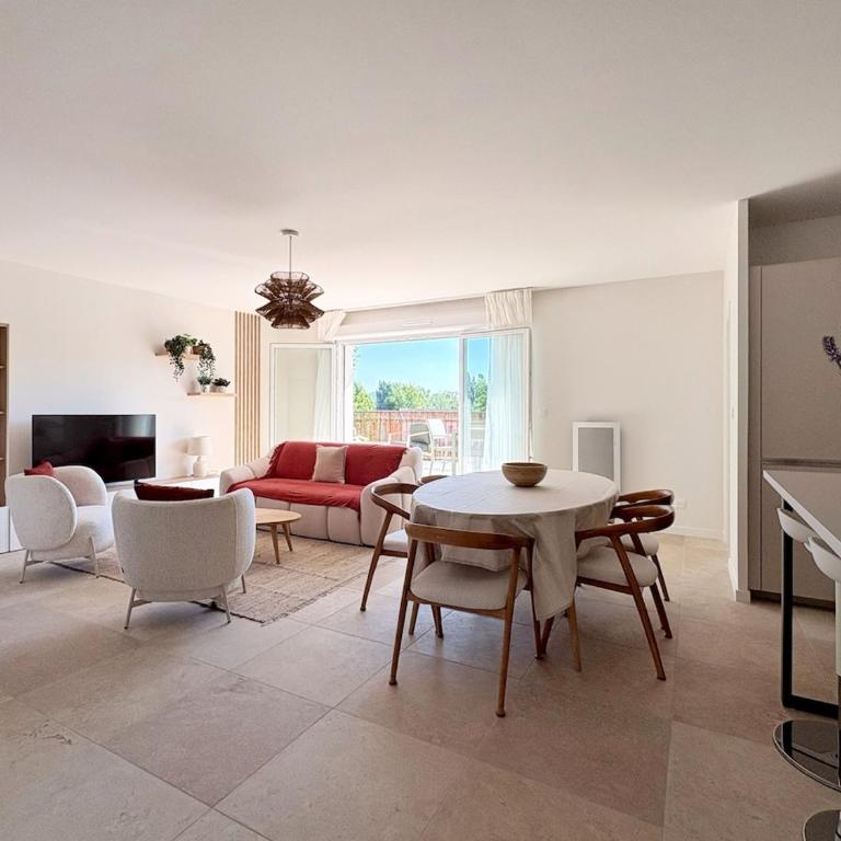 82m2 apartment 6 people terrace air conditioning parking - Two-Bedroom Apartment - 39