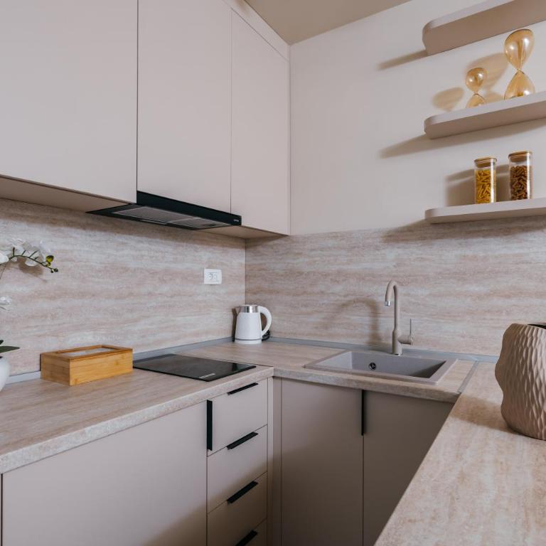 Apartments KinGs - Apartman s 1 Spavaćom Sobom i Pogledom na More - 11