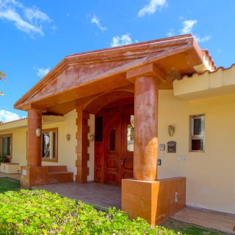 Villa Kibaloma by Andiani Travel - Villa - 8