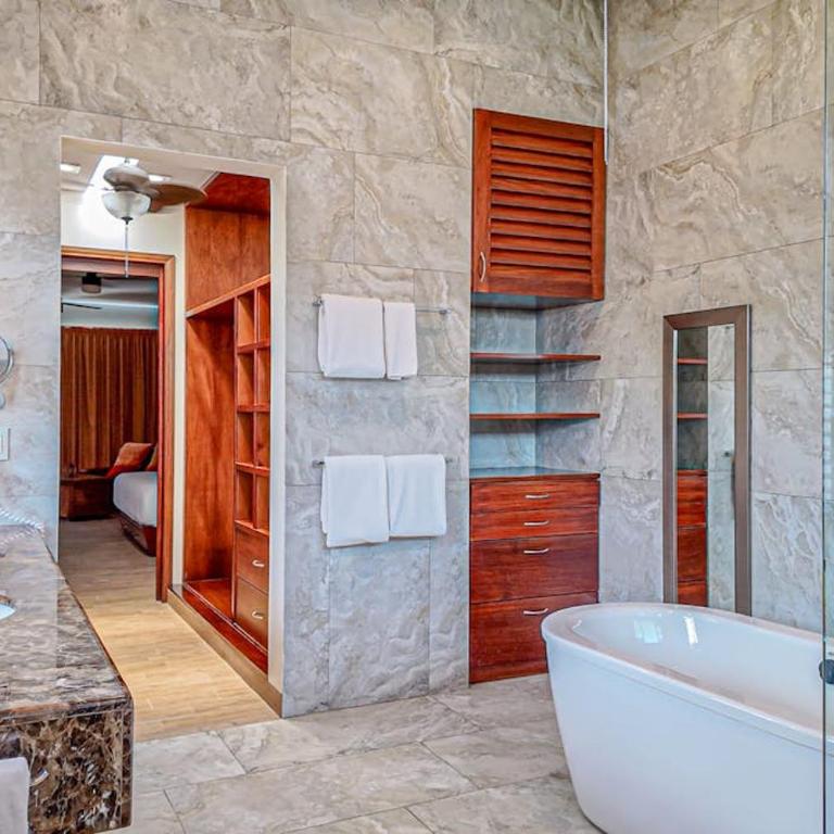 Villa Kibaloma by Andiani Travel - Villa - 17