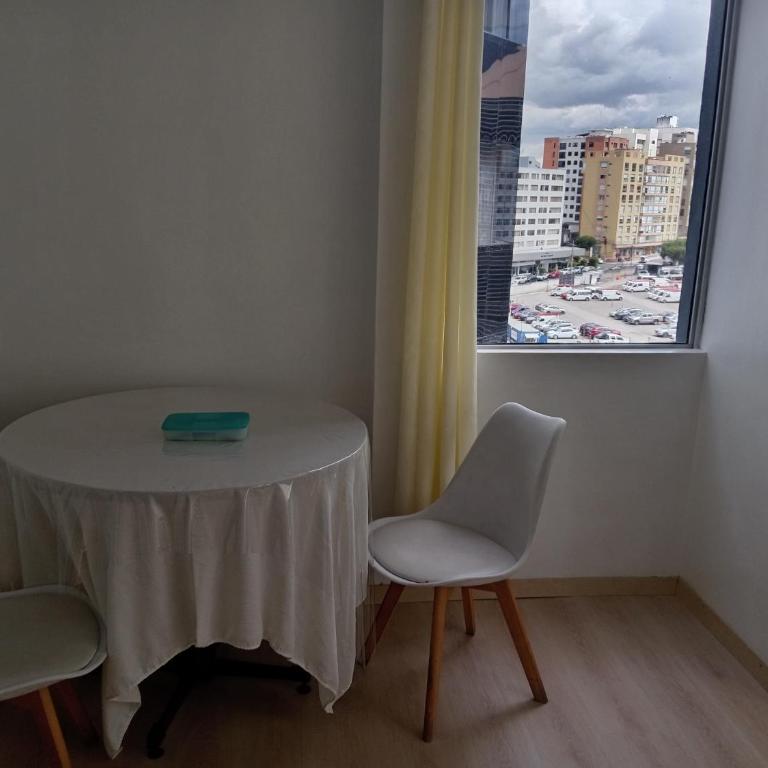 76 2 El Jardín Apartamento La Carolina Quito - Two-Bedroom Apartment - 5