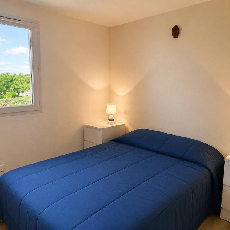 Maison avec plusieurs piscines intérieure et extérieure et parking à 15mn plage - Maison 2 Chambres - 12